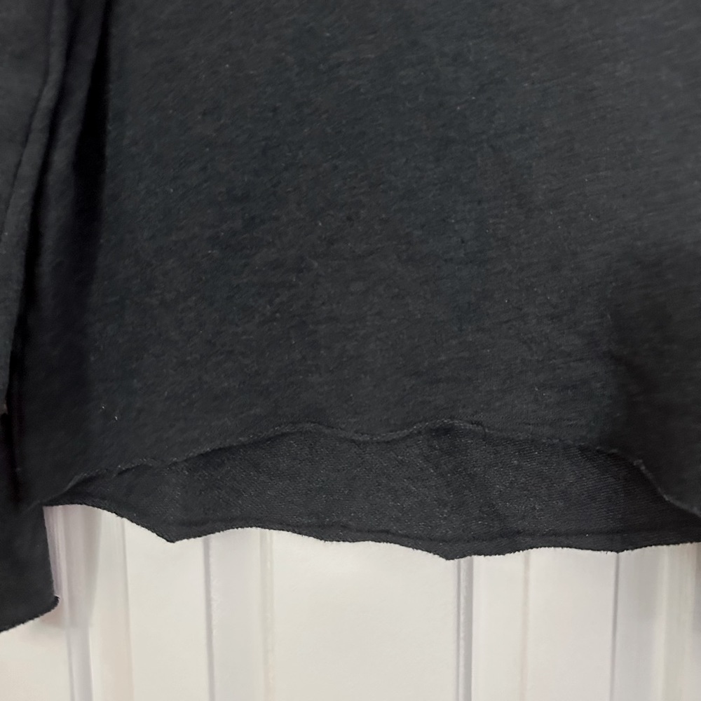 American Eagle AE High Low Boxy Floral Long Sleeved Shirt/Sweatshirt - Small - Picture 5 of 5